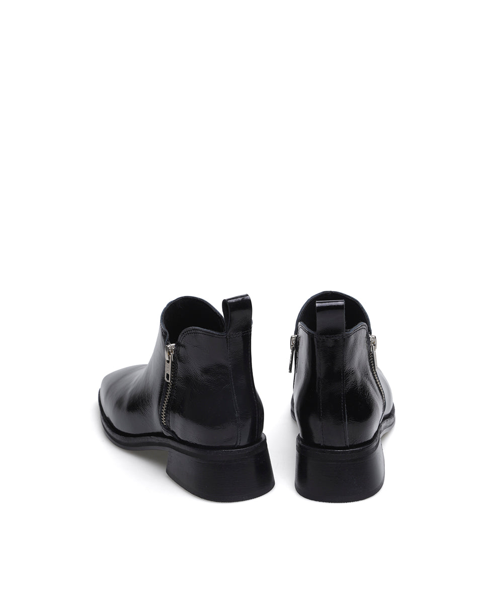 BOTA BALOS