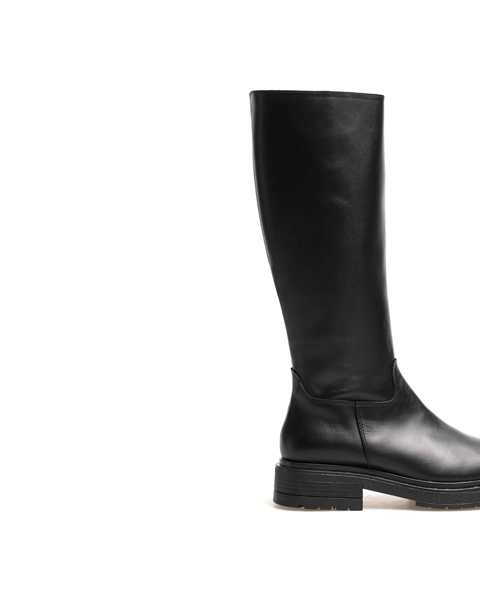 BOTA LUJAN