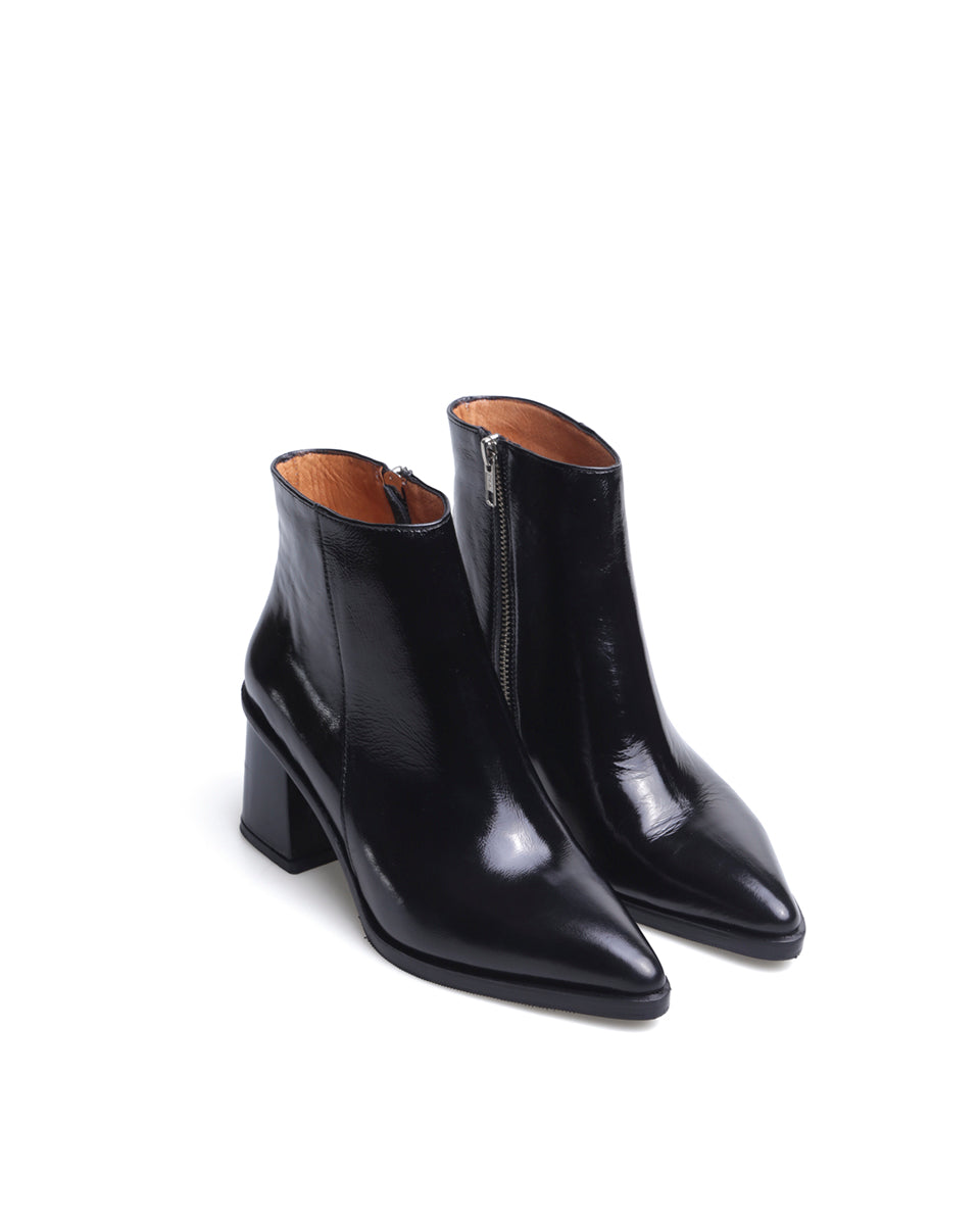 BOTA FER