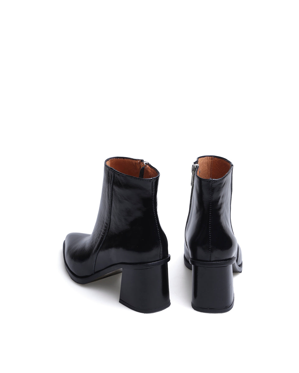 BOTA FER