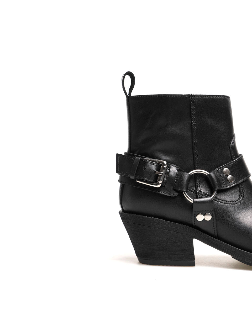 BOTA BAZ