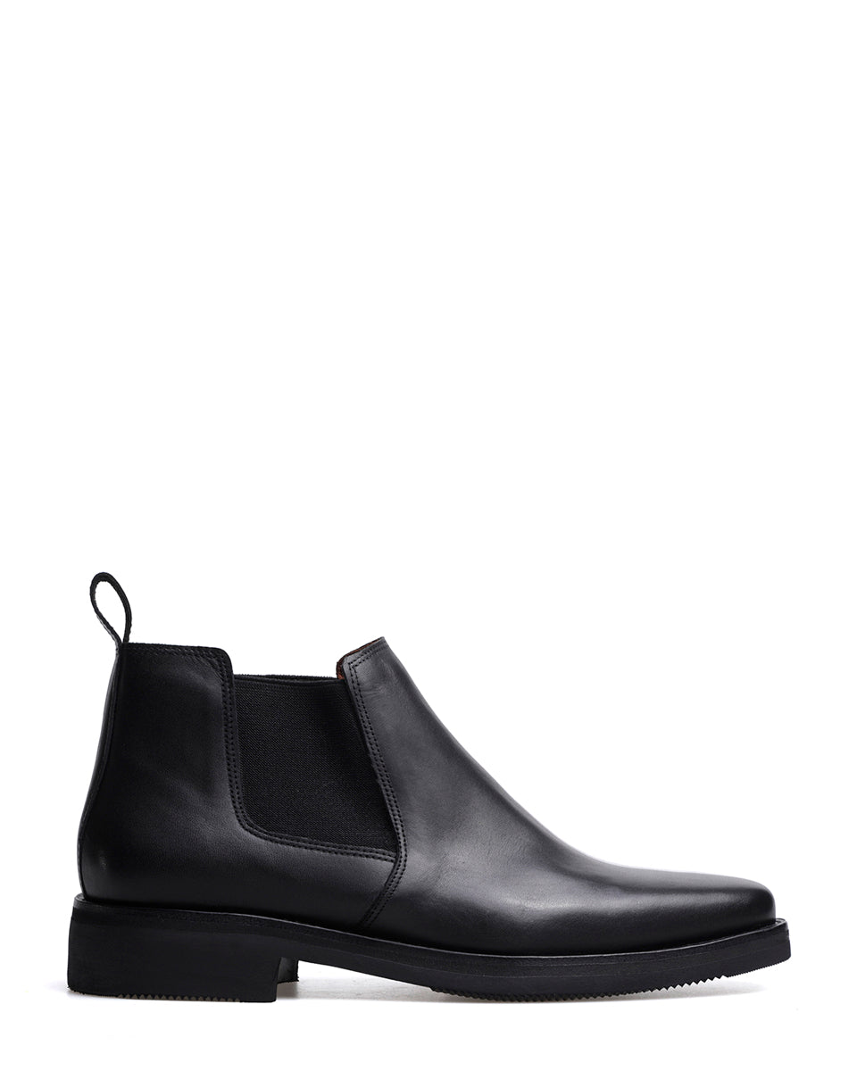 Bota Aston