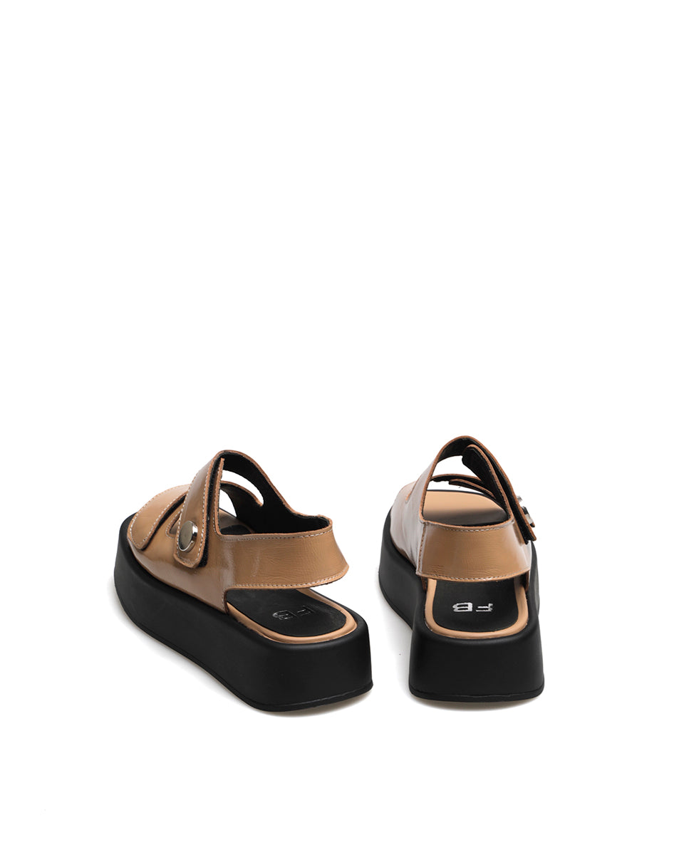 SANDALIA BUTON