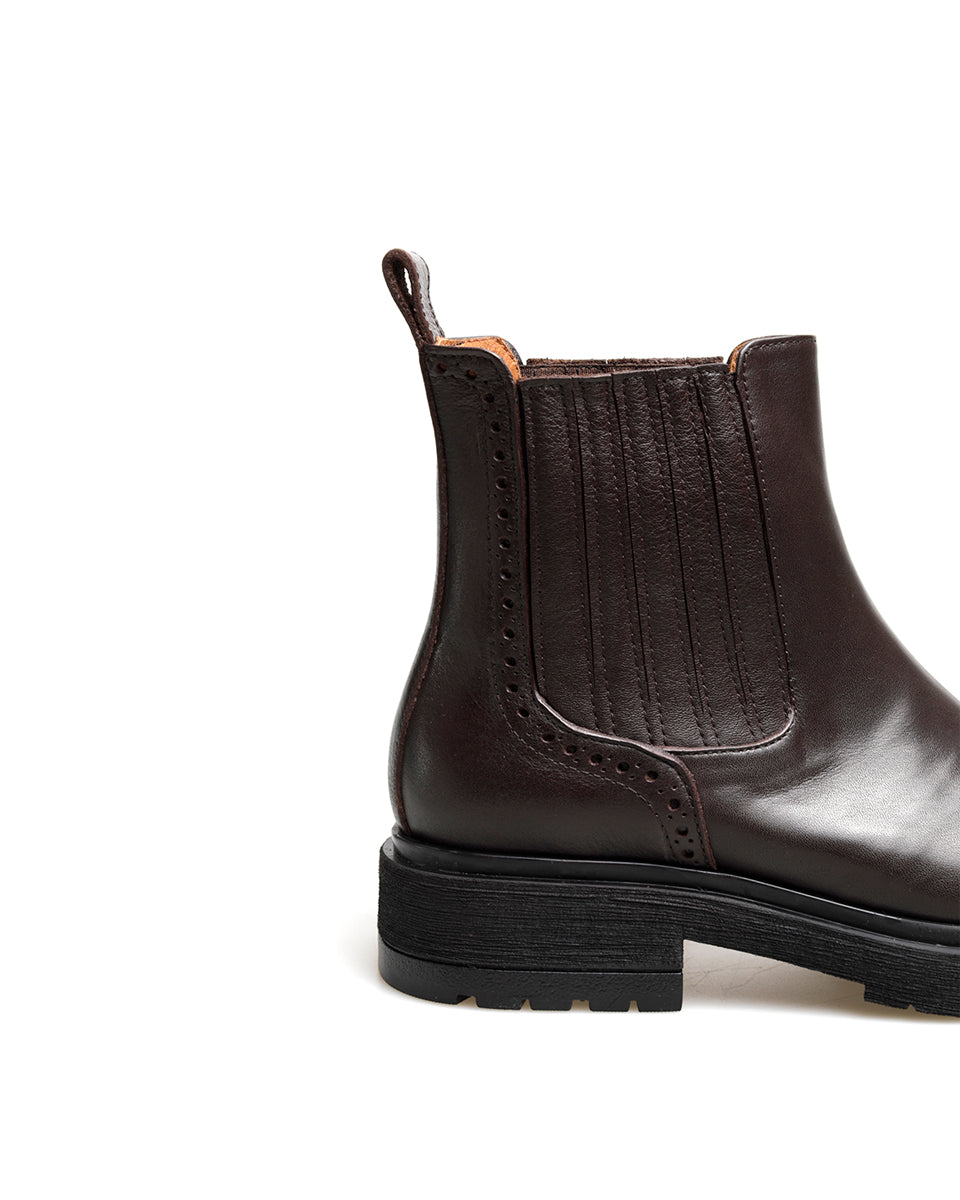 BOTA ADORE