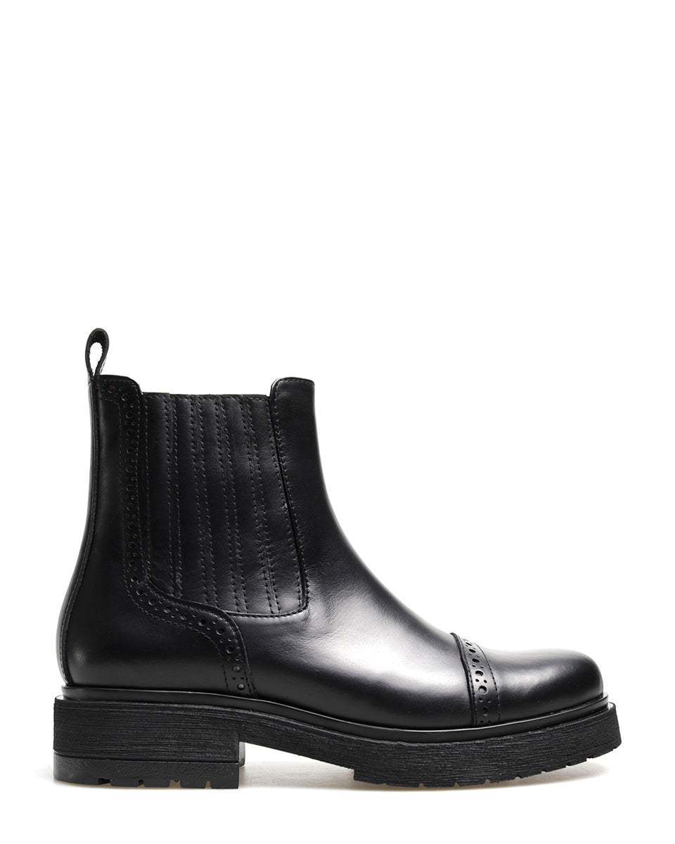 BOTA ADORE