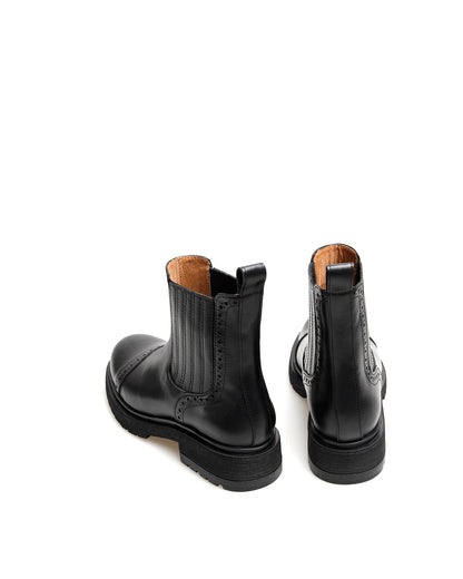 BOTA ADORE