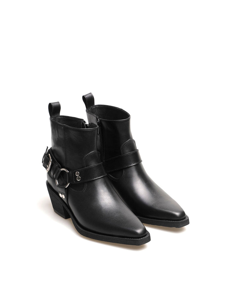 Bota Baz